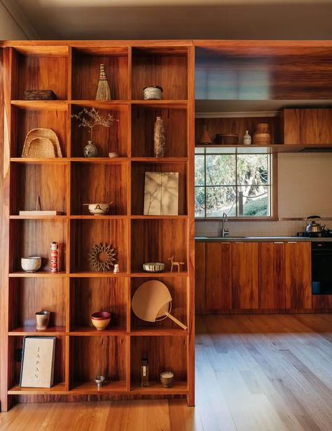 Stay In This Japanese-Inspired Timber Cabin In Hobart Japanese Influenced Interior Design, Japanese Style Cabin, Japanese Style Bookshelf, Japanese Interior Design Traditional, Japanese Bookshelf, Green Castle, Japanese Cabinet, Japanese Homes, Timber Cabin