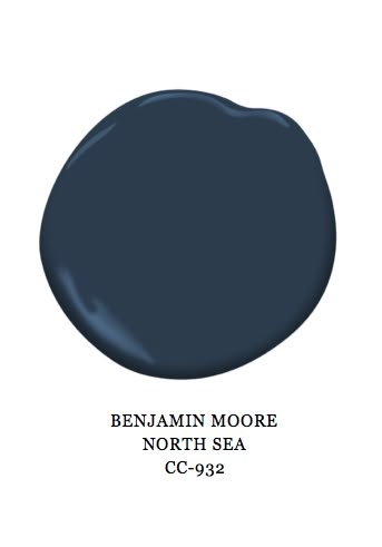 Summer Nights Benjamin Moore, Benjamin Moore Midnight Blue, Benjamin Moore Newburyport Blue, Benjamin Moore Blue Paint Colors, Print Armchair, Aerin Lauder, Chinoiserie Wallpaper, Exterior Paint Colors, North Sea