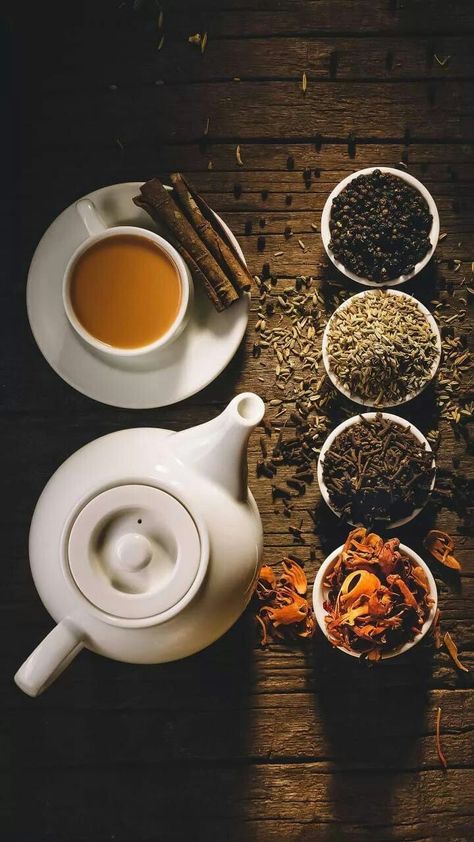 Herbal Tea Photography Food Styling, Herbal Product Photography, Thé Aesthetic, Tea Product Photography, Tea Moodboard, Herbal Tea Photography, Tea Pouring, Tea Pictures, Tea Photography