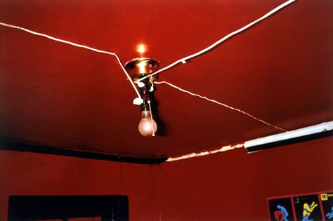 the red ceiling - William Eggleston Greenwood Mississippi, Red Ceiling, Walker Evans, William Eggleston, Getty Museum, Radio City, Wow Art, Contemporary Photography, Cover Photo