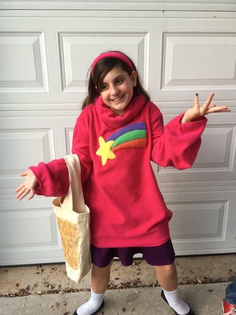 Gravity falls, Mable Halloween Costume by Linden Mable Gravity Falls Costume, Gravity Falls Costumes, Gravity Falls, Larp, Halloween Ideas, Halloween Outfits, Gravity, Halloween Costume, Halloween Costumes