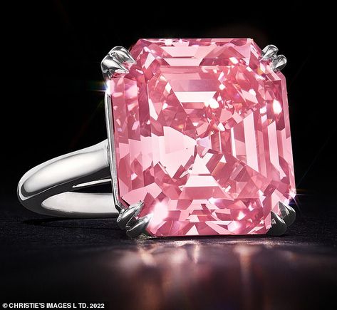 Rare Diamonds, Colored Diamond Jewelry, Rs 200, Canary Diamond, Rare Diamond, Signature Rings, Pink Emerald, Pink Diamond Ring, News Article