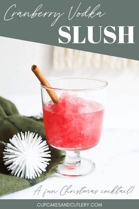 Festive Cranberry Slush Cocktail with Vodka. This is the perfect Christmas cocktail punch for a crowd. #punch #cranberrycocktail #vodkapunch #frozenpunch #vodka Christmas Cocktails Punch, Vodka Slush Recipe, Fun Christmas Cocktails, Cranberry Vodka Punch, Vodka Recipes Easy, Vodka Slush, Vodka Punch, Orange Juice And Vodka, Slush Recipes