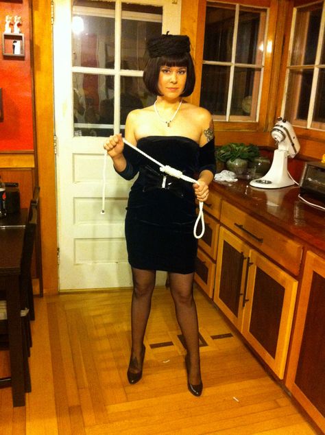 Mrs. White from Clue costume, for a games themed party in 2012. Mrs White Clue Costume Ideas, Ms White Clue Costume, Mrs White Costume Clue, Mrs White Clue Costume, Clue Photoshoot, Clue Costume, White Halloween Costume, Clue Game, Clue Movie