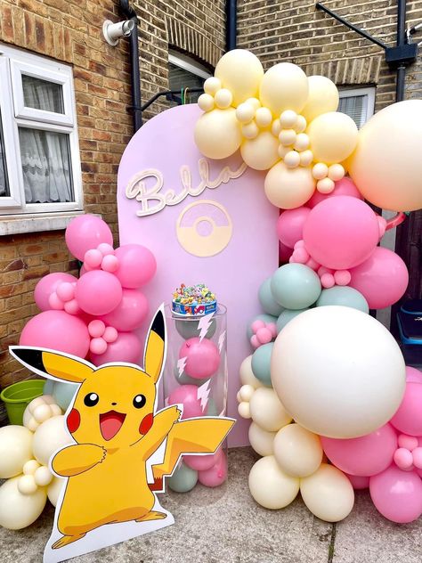 Pikachu Girl Birthday Party, Girly Pokemon Birthday Party, Girl Pokemon Birthday Party, Pokemon Baby Shower Ideas, Pikachu Birthday Party Ideas, Pink Pikachu, Pikachu Party, Pokemon Balloons, Pokemon Pink