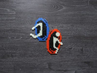 Portal Perler Beads, Melted Bead Crafts, Melty Bead Designs, Melt Beads Patterns, Hamma Beads Ideas, Pixel Beads, Easy Perler Beads Ideas, Beads Candy, Art Perle