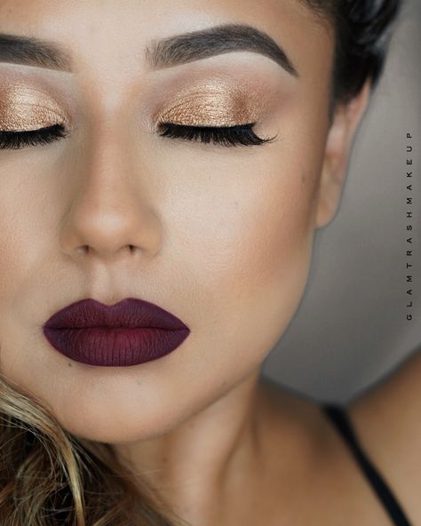 Gold and burgundy lips Burgundy Lip Bridal Makeup, Burgundy Lip Wedding Makeup, Wedding Makeup Burgundy Lips, Makeup With Maroon Lipstick, Burgundy Gold Eye Makeup, Bridal Makeup Burgundy Lips, Fall Wedding Makeup For Bride Burgundy, Cabernet Makeup, Burgundy Lip Makeup