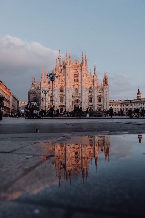 Milan Travel Guide, Italy Quotes, Duomo Milan, Milan Duomo, Milan Travel, Galleria Vittorio Emanuele Ii, Milan Cathedral, Things To Do In Italy, Cathedral Architecture