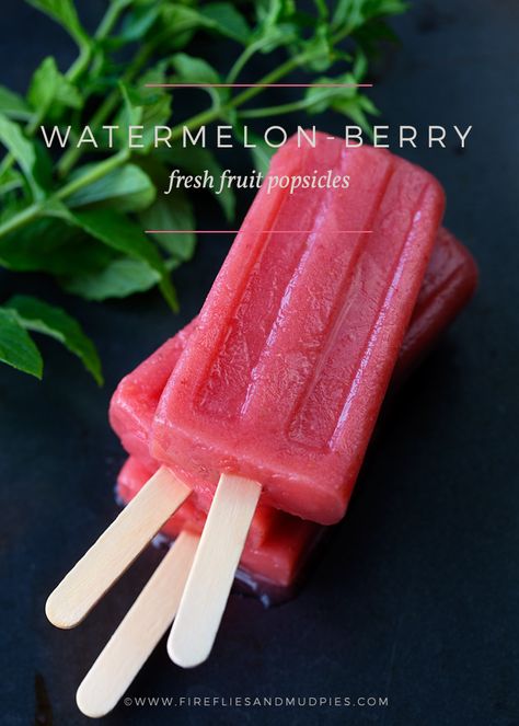 Watermelon Berry Popsicles are the perfect summer treat for kids! Home Made Popsicles Healthy, Homemade Popsicle Recipes, Gourmet Popsicles, Homeroom Mom, Berry Popsicles, Ice Pop Recipes, Watermelon Popsicles, Healthy Popsicles, Easy Snacks For Kids