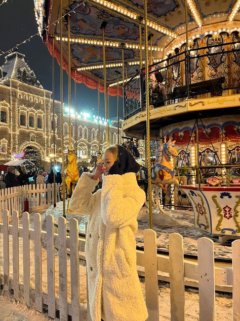 Moscow In Winter, Moscow Outfit, Aesthetic Happy New Year, Russia Outfit, Mystery Wallpaper, Happy New Year Aesthetic, Aesthetic Mystery, Russian Moscow, Slavic Aesthetic