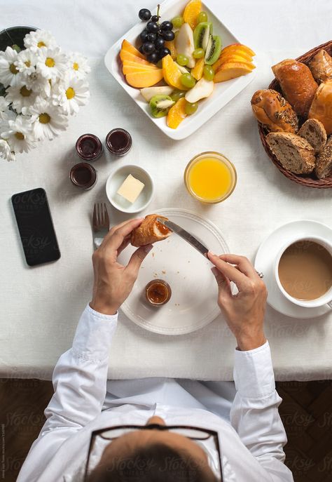 Hotel Breakfast Photography, Luxury Hotel Photography, Hotel Check In, Hotel Breakfast Ideas, Luxury Hotel Breakfast, Hotel Content Ideas, Hotel Shoot Ideas, Hotel Photography Ideas, Hotel Breakfast Aesthetic