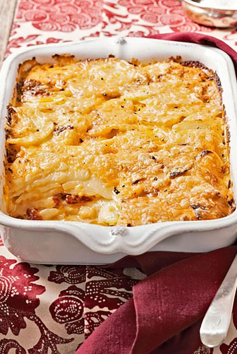 50 Easy Potato Recipes - How To Cook Potatoes Potato Ideas, Potato Gratin Recipe, Chicken Tetrazzini Recipes, Cook Potatoes, Best Potato Recipes, Cheese Potato, Dinner Casserole Recipes, Slow Cooker Breakfast, Easy Potato Recipes