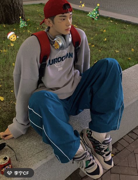 Chinese Male Street Fashion, Aesthetic Street Wear Men, Korea Street Fashion Men, Korean Male Outfits Casual, Male Minimalist Fashion, Japanese Streetwear Fashion Men, Chinese Street Style Men, Korean Men Streetwear, Chinese Street Fashion Men