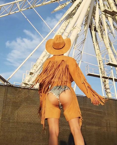 James Charles Instagram Coachella cowboy butt out James Charles Instagram, James Charles Coachella Outfit, James Charles Coachella, James Charles Outfits, Coachella Outfits, Black And White Flats, Polo Grounds, Kylie Jenner Look, Coachella Outfit