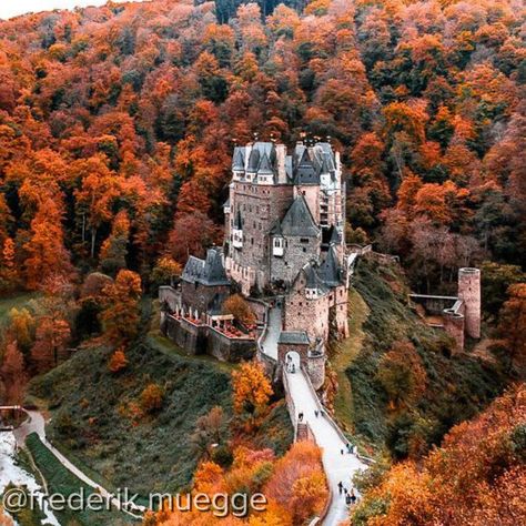 This Medieval Castle In Germany Is Unreal Castles Of Europe, Castles In Germany, Early Medieval Castle, Schwerin Castle Germany, Eastern European Castles, Cliffs Of Moher Ireland, Castle Bavaria, Lake Bled Slovenia, Ashford Castle