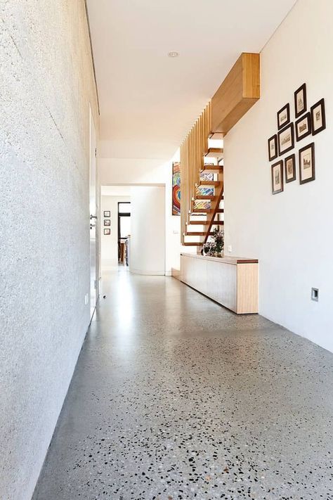 Mid Century Modern Flooring, Terrazo Flooring, Hemp House, Terazzo Floor, Terrazzo Floors, Escalier Design, Modern Flooring, Terrazzo Tile, Terrazzo Tiles