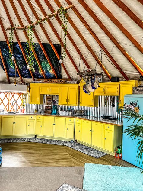 Yurt Home Interior, Off Grid Yurt, Yurt Interior Design Inspiration, Yurt Classroom, Yurt Office, Yurt Living Interior Design, Yurt Inspiration, Yurt Homes, Diy Yurt