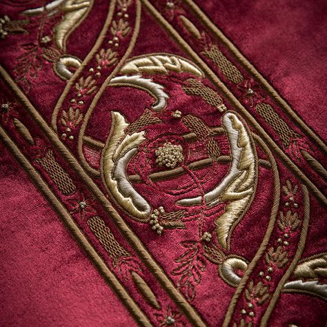 Goldwork Embroidery, Velvet Embroidery, Couture Fabric, Zardosi Embroidery, Haute Couture Embroidery, Zardozi Embroidery, Embroidered Ribbon, Horse Rugs, Vintage Shawls