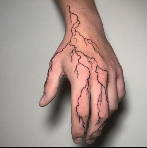 Vein Tattoos Arm, Lighting Hand Tattoo, Lightning Hand Tattoo, Hand Tattoos For Guys Men, Lightning Tattoo Design, Blitz Tattoo, Tatto Sleeve, Storm Tattoo, Lightning Tattoo