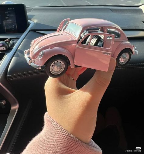 Beetle Car, Pink Car, Pretty Cars, Polly Pocket, Vw Bug, First Car, My Dream Car, Future Car, Cute Cars