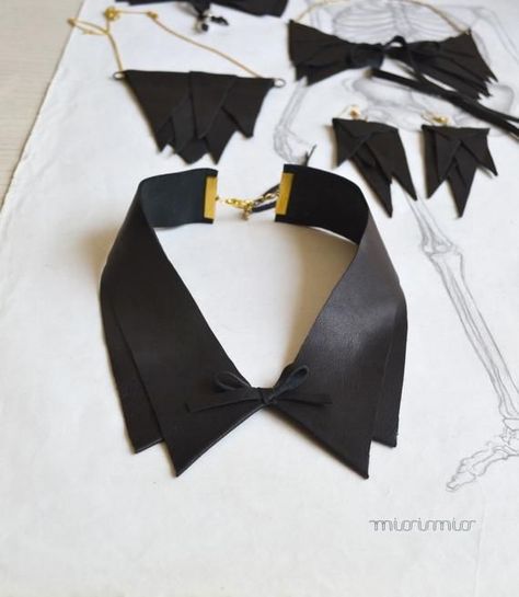 facf9f743b083008a894eee7baa16469desc34624910ri Necklace Elegant, Recycled Leather, Collar Designs, Leather Collar, Leather Diy, Mode Inspiration, Leather Necklace, How To Make Bows, Leather Jewelry