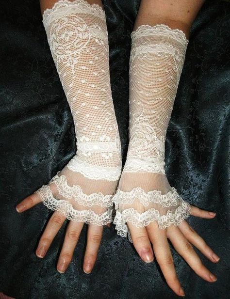 Bachelorette+ivory+lace+cuffs+ivory+lace+gloves+by+angelikaliv,+$27.00 Victorian Wedding Themes, Victorian Gloves, Bracelets Stacked, Punk Wedding, Steampunk Theme, Formal Fashion, Fancy Gowns, Steampunk Wedding, Wedding Gloves