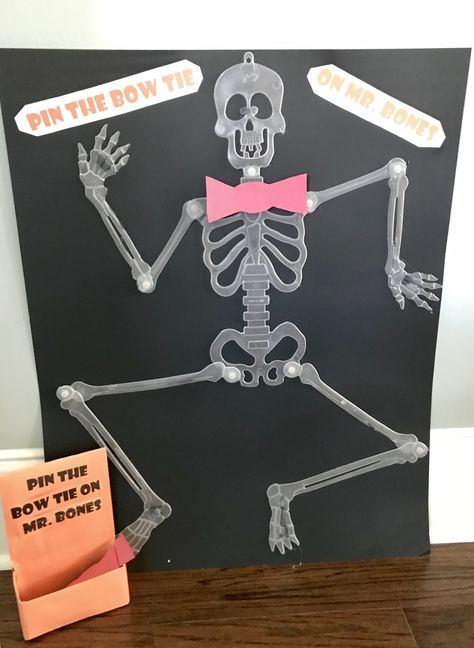 Pin the bowtie on Mr. bones is a fun and easy Halloween party game. Great for the classroom or at home. Pin The Skeleton Game, Class Mom, Mr Bones, Easy Halloween Party, Diy Halloween Games, Ghost Games, Candy Games, Minute To Win It Games, Halloween Outdoor