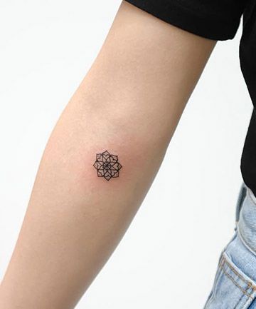 Embody your highest self with these earth-shatteringly gorgeous mandala tattoos Micro Mandala Tattoo, Small Lace Tattoo, Balance Mandala Tattoo, Mandala Small Tattoo, Minimal Mandala Tattoo, Wrist Mandala, Tiny Mandala, Simple Mandala Tattoo, Mandala Tattoo Meaning