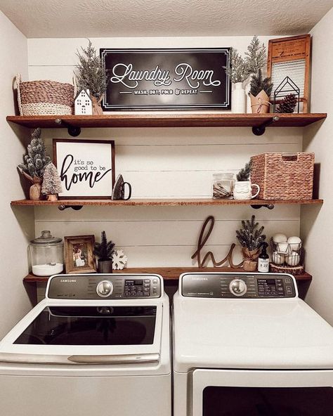 Western Boho Laundry Room Ideas, Laundry Room Ideas Western, Western Home Decor Ranch Style Interior Design, Farmhouse Living Room With Deer Mounts, Farmhouse Western Kitchen, Trailer Laundry Room Ideas, Western Farmhouse Laundry Room, Western Laundry Room Decor, Western Apartment Decor Kitchen