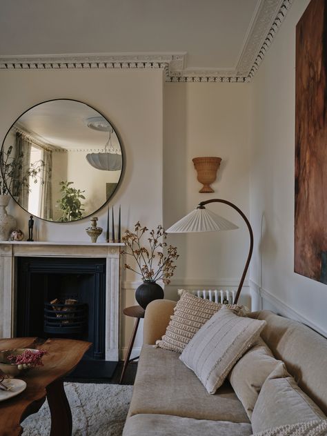 A Georgian townhouse in Clerkenwell transformed into a romantic, tactile space for living well | House & Garden Antique Interiors, Well House, Farrow & Ball, Italian Farmhouse, Townhouse Interior, Georgian Interiors, Georgian Townhouse, Colorful Apartment, Victorian Townhouse