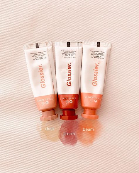 @andrearlaw shared a photo on Instagram: “Fall blush palette edit feat. @glossier 🍁🍂 🍂 @glossier - cloud paint in ‘dusk’ the softest shade of a slightly pink toned brown. 🌇…” • Oct 13, 2020 at 10:23am UTC Glossier Dusk, Cloud Paint, Glossier Cloud Paint, Glossier Makeup, Glossy Makeup, Blush Palette, Photography Classes, Cloud Painting, Beauty Essentials