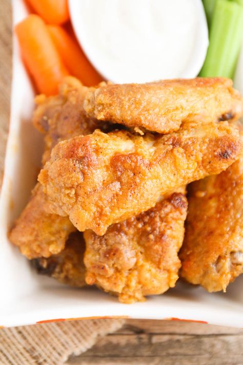 The Baker Upstairs: Crispy Baked Chicken Wings Breaded Chicken Wings, Oven Chicken Wings, Wing Dings, Panini Recipes Chicken, Baked Chicken Wings Oven, Crispy Baked Chicken Wings, Crispy Oven Baked Chicken, Chicken Wing Recipes Baked, Boiled Chicken Breast