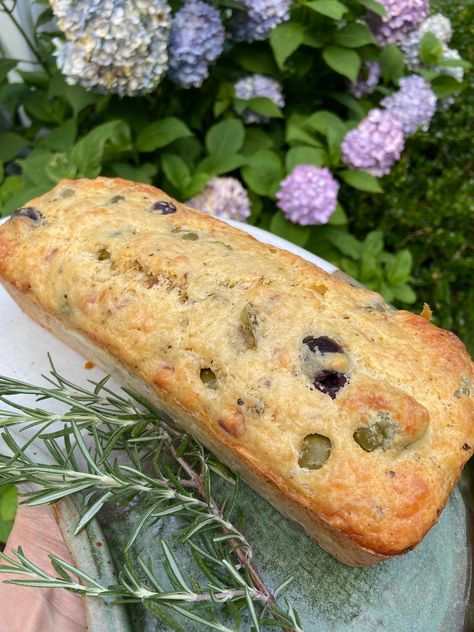 Olive Loaf Bread, Green Olive Recipes, Green Olive Bread, Jar Of Olives, Olive Bread Recipe, Cornbread Loaf, Black Olives Recipes, Olive Loaf, Baked Olives