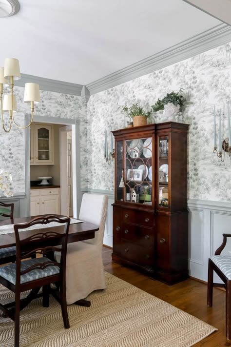 Paint Colors For Dark Wood Floors, Dining Room Space Ideas, Painted Trim Darker Than Walls, Oyster Bay Paint, English Dining Room, Colonial Dining Room, Dark Wood Trim, Color Walls, Dining Room Decorating Ideas