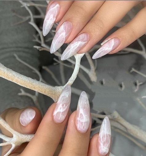 White Nails Design, Matte White Nails, Ombre Acrylic, Nails Ombre, Nails Pretty, Stiletto Nail Art, Nails Matte, 40 Fashion, White Acrylic Nails