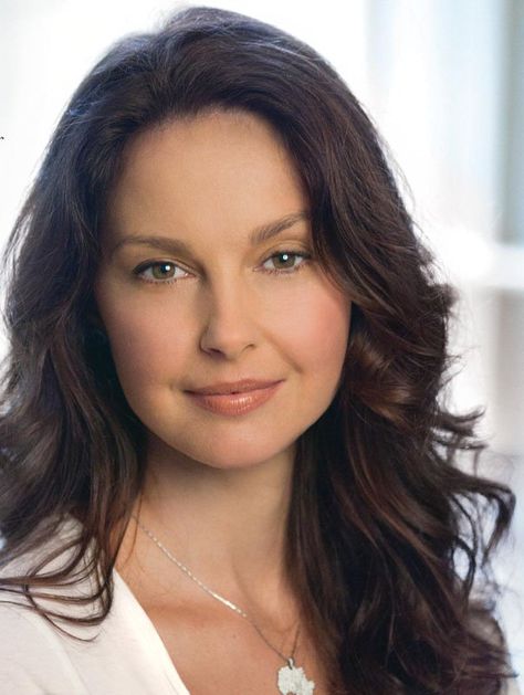 Ashley Judd, Celebrity List, Actrices Hollywood, Film Tv, Granada, American Actress, Celebrities Female, Havana, Brown Hair