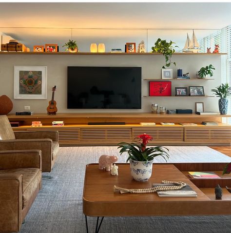 Midcentury Living Room Tv, Eclectic Living Room Tv Wall, Tv Wall Design Mid Century, Wall Shelves With Tv, Tv Wall Decor Mid Century Modern, Low Profile Entertainment Center, Book Shelf In Living Room Idea, Tile Wall Living Room, Living Room Shelving Ideas Around Tv