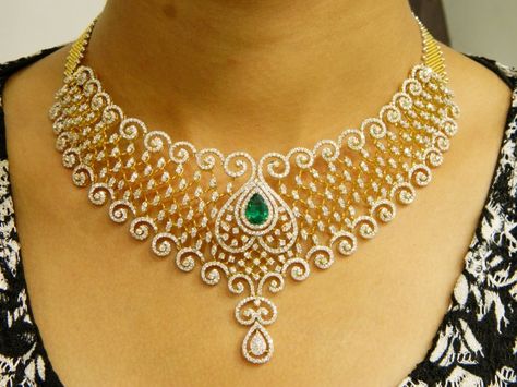 Engagement Ring Non Traditional, Necklace Women Gold, Women Gold Chain, Diamond Necklace Indian, Bridal Diamond Necklace, Real Diamond Necklace, Choker Necklace Designs, Indian Bridal Jewelry Sets, Diamond Choker Necklace