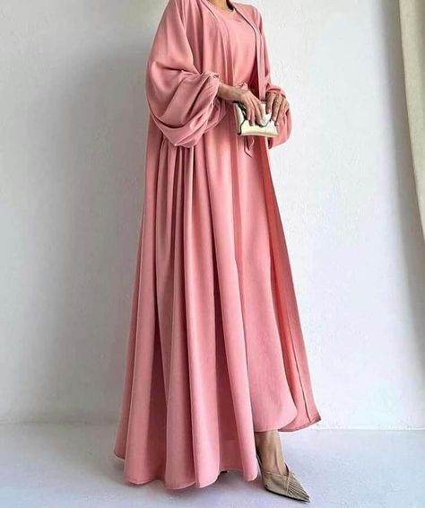 Long Modest Dress, Sportswear Trends, Outfits Modest, Shirt Blouses Women's, Hijab Outfits, Modest Dress, Scarf Shirt, Modest Wear, The Grace