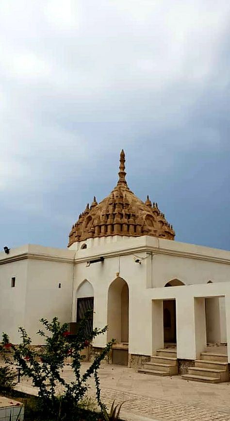 Indians Temple in Bandar Abbas, Iran Bandar Abbas, Iran Travel, Indian Temple, Abba, Iran, Taj Mahal, Temple, Travel, Quick Saves