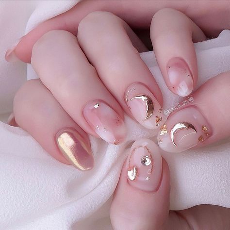 Short Nail Decor, Nail Art Designs Cute Korean, Shorts Nails Ideas, Uñas Cute, Classy Almond Nails, Asian Nails, Short Gel Nails, Gel Nail Art Designs, Nails Today