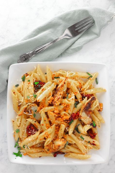 Penne with Crispy Artichoke Hearts Crispy Artichoke Hearts, Canned Artichoke, Meatless Dinner Ideas, Dinner Side Dish Recipes, Meatless Pasta, Meatless Monday Dinner, Send Noods, Artichoke Pasta, Canned Artichoke Hearts