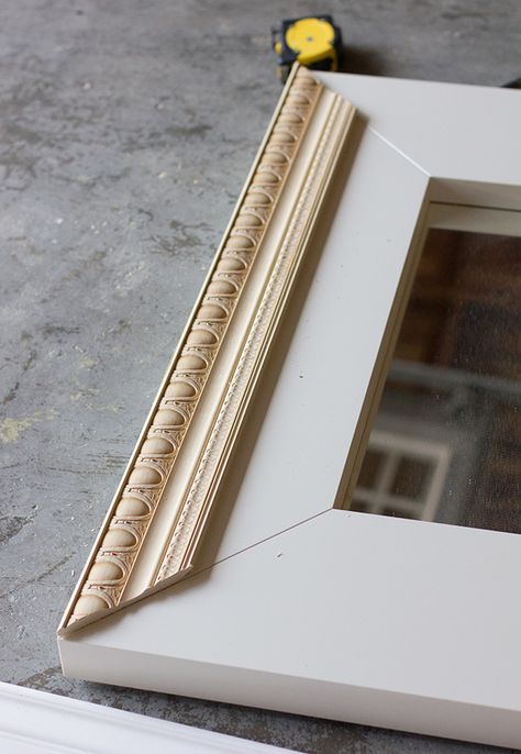 Ikea Mongstad Mirror, Ikea Mirror Hack Diy, Mongstad Mirror, Diy Floor Mirror, Mirror Upcycle, Ikea Mirror Hack, Antique Mirror Diy, Anna Frank, Mirror Hack