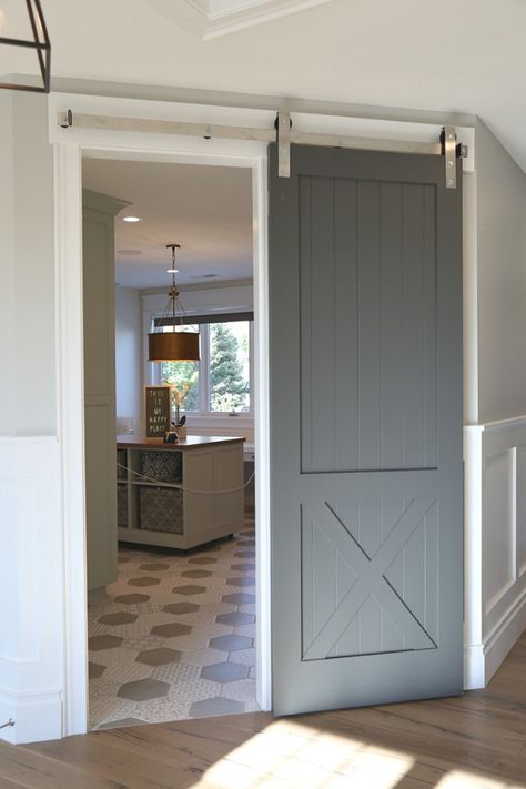 Door color is Benjamin Moore Chelsea Gray Interior Door Colors, Interior Door Styles, Black Interior Doors, Chelsea Gray, Interior Sliding Barn Doors, Trending Paint Colors, Door Paint Colors, Front Door Colors, Gray Interior