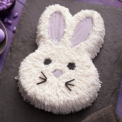 Cute Fluffy Bunny, Bunny Cake Pan, Easter Cake Easy, Cake For Easter, Bunny Cakes, Bunny Birthday Cake, Easter Cake Recipes, Dessert Original, Decoration Patisserie