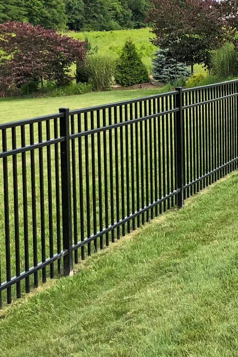 Aluminum Fence Black Fence Ideas Front Yards, Cross Fence Ideas, Black Pvc Fence, Black Aluminum Fence Front Yard, Black Fence Around Pool, Black Metal Fencing, Black Metal Fence Ideas, Modern Fencing Ideas, Pool Fences And Gates