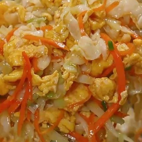 9.2M views · 332K likes | Wayne Shen on Instagram: "Trending stir-fried cabbage with eggs recipe in China. Do you want to try? #recipe #cooking #chinesefood #cabbage #eggs #vegetables" Asian Fried Cabbage, Cabbage Egg Stir Fry, Cabbage With Eggs Recipe, Asian Style Cabbage, Fried Cabbage With Carrots And Peppers, Cabbage Recipes Healthy, Delicious Vegetarian Dinner, Cabbage Stir Fry, Chinese Vegetables