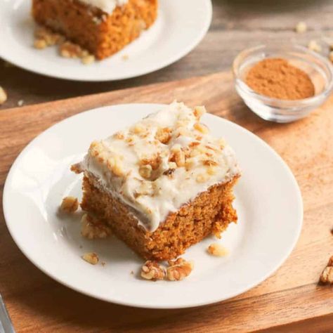 Sourdough Pumpkin Cake {Discard Option} Carrot Cake Recipe Healthy, Vanilla Bean Cream, Spiced Carrot Cake, Sourdough Pumpkin, Coconut Cream Cake, Carrot Cake Recipe Easy, Carrot Spice Cake, Easy Carrot Cake, Pumpkin Coffee Cakes