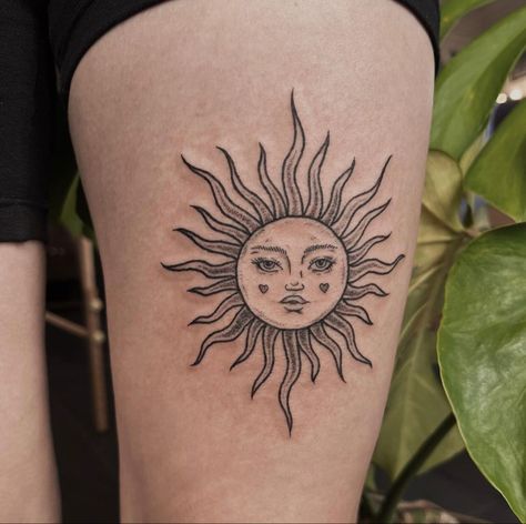 Traditional Sun Tattoo, Traditional Tattoo Woman, Tattoos 2023, Woodcut Tattoo, Hip Thigh Tattoos, Tattoo Themes, Circle Tattoos, Illustration Tattoo, Gold Tattoo