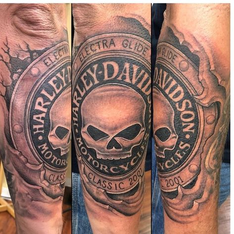 Harley Davidson Tattoo, Harley Tattoos, Harley Davidson Tattoos, Harley Davidson Artwork, Small Couple Tattoos, Skull Sleeve Tattoos, Gangsta Tattoos, Biker Tattoos, Leg Sleeve Tattoo